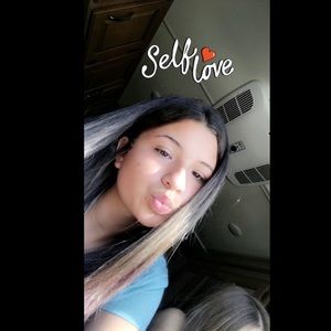 Meet your Posher, Nakia